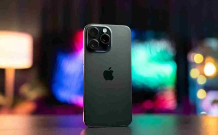 iPhone 17 के लॉन्च से पहले कौड़ियों के भाव मिल रहा iPhone 15 Pro Max, चेक करें कितनी होगी बचत