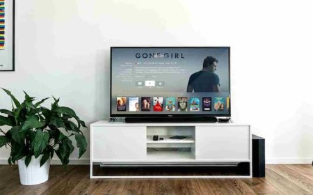 Diwali धमाका! 12 हजार से भी कम में मिल जाएगी Smart TV, Flipkart-Amazon नहीं यहां मिलेगी सबसे तगड़ी डील